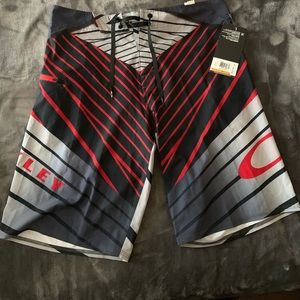 Men’s Oakley swimming trunks